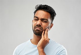 Man with jaw pain